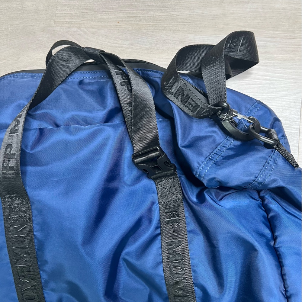 NWT Free People FP Movement Upwind Weekender Bag in Navy Baby - Picture 8 of 8